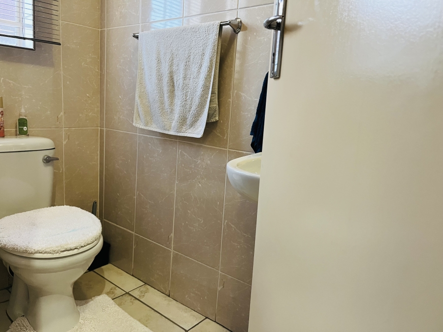 3 Bedroom Property for Sale in Waterval East North West